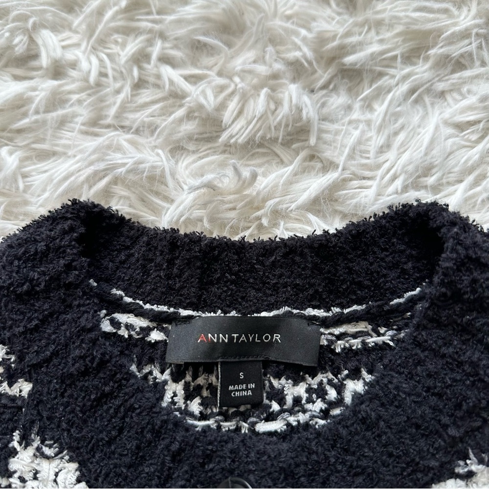 Ann Taylor Tweed Bomber Crewneck Button Front Sweater Size S - Picture 7 of 11